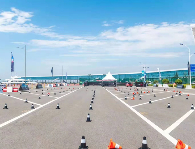 青岛-邮轮母港试驾场地