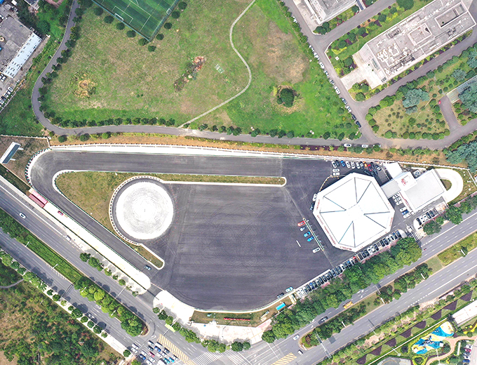 贵阳-观山湖试驾场